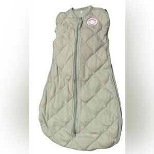 Dreamland baby sleep sack swaddle 0-6 months green weighted EUC